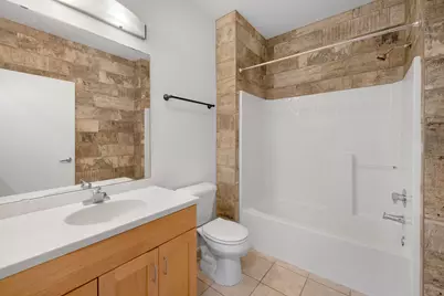 2080 N Commerce St #406, Milwaukee, WI 53212 - Photo 7
