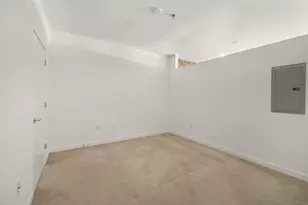 2080 N Commerce St, Milwaukee, WI 53212 - Photo 9