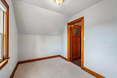 4033 N 93rd St, Wauwatosa, WI 53222 - Photo 15