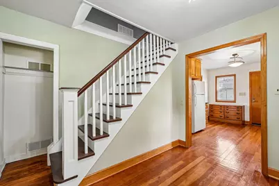 4033 N 93rd St, Wauwatosa, WI 53222 - Photo 9