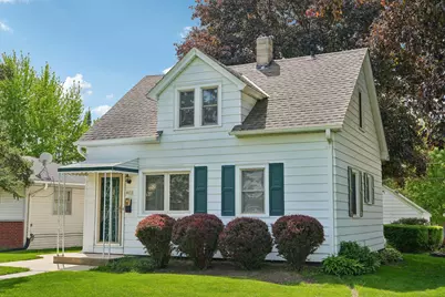 4033 N 93rd St, Wauwatosa, WI 53222 - Photo 1