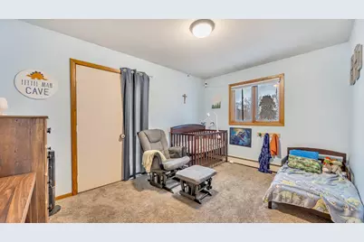851  Linden St, Cleveland, WI 53015 - Photo 19