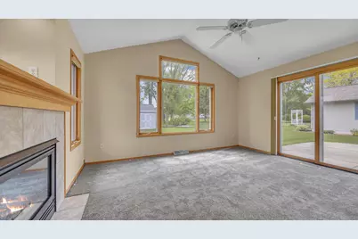 519  Sarah Dr, Fond du Lac, WI 54935 - Photo 7