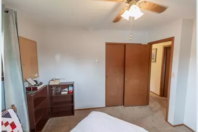 3410 S 10th Pl, Sheboygan, WI 53081 - Photo 9