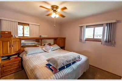 3410 S 10th Pl, Sheboygan, WI 53081 - Photo 7