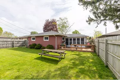 3410 S 10th Pl, Sheboygan, WI 53081 - Photo 15