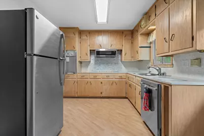 12020 W Rawson Ave, Franklin, WI 53132 - Photo 5