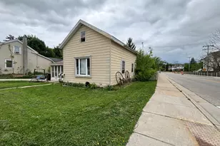 W164N9039 Water St, Menomonee Falls, WI 53051 - Photo 21