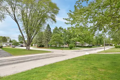 N87W17833  Shepherd Dr, Menomonee Falls, WI 53051 - Photo 23