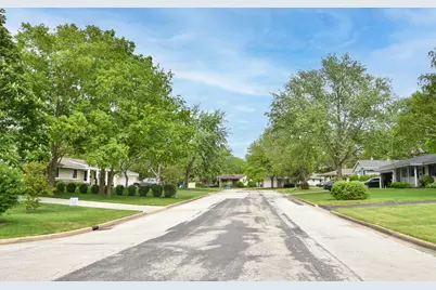 N87W17833  Shepherd Dr, Menomonee Falls, WI 53051 - Photo 25