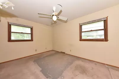 N87W17833  Shepherd Dr, Menomonee Falls, WI 53051 - Photo 13