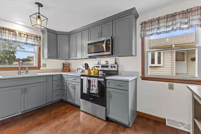 5632  Pershing Blvd, Kenosha, WI 53144 - Photo 13