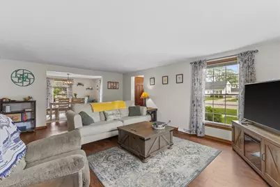 5632  Pershing Blvd, Kenosha, WI 53144 - Photo 5