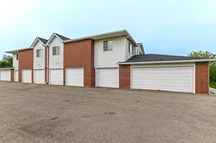 8200 Lexington Pl, Pleasant Prairie, WI 53158 - Photo 23