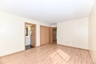8200 Lexington Pl, Pleasant Prairie, WI 53158 - Photo 17