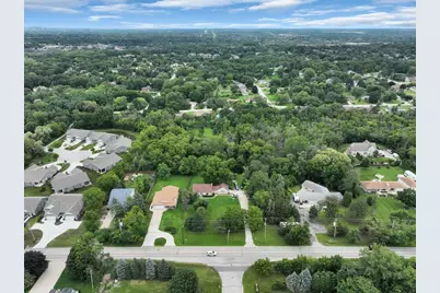 4120 S 124th St, Greenfield, WI 53228 - Photo 5
