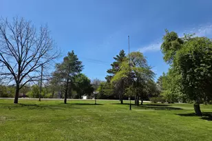 4120 S 124th St, Greenfield, WI 53228 - Photo 9