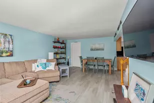 5638 W Peninsula Dr, Racine, WI 53185 - Photo 13