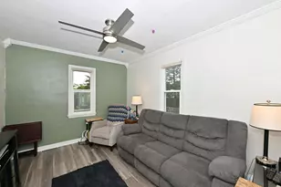 5949 S 31st St, Greenfield, WI 53221 - Photo 7