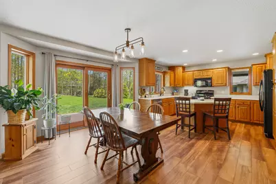 1616  Sandstone Ln, Howards Grove, WI 53083 - Photo 3