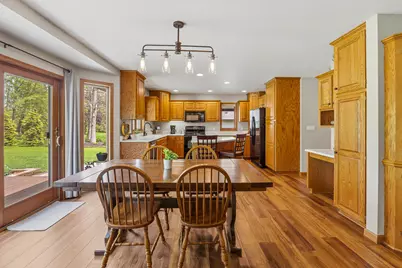 1616  Sandstone Ln, Howards Grove, WI 53083 - Photo 5