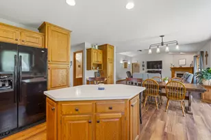 1616 Sandstone Ln, Howards Grove, WI 53083 - Photo 3