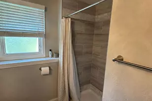 10226 W Steepleview Ln, Franklin, WI 53132 - Photo 17