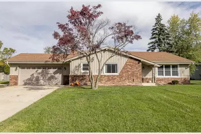 10226 W Steeple View Ln, Franklin, WI 53132 - Photo 1