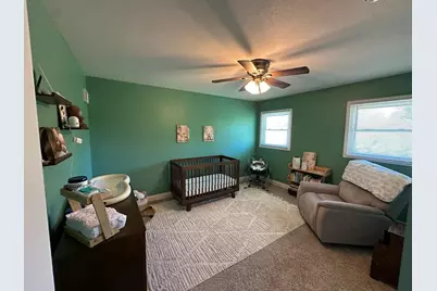 10226 W Steeple View Ln, Franklin, WI 53132 - Photo 9