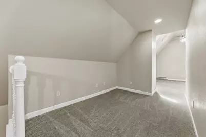1742 N Pulaski St #1744, Milwaukee, WI 53202 - Photo 19