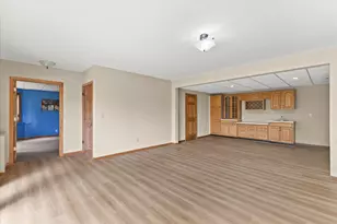 2931 W Franklin Terrace, Franklin, WI 53132 - Photo 49