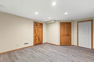 2931 W Franklin Terrace, Franklin, WI 53132 - Photo 47
