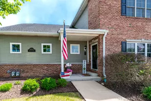 19533 Jamestown Pl, Bristol, WI 53104 - Photo 3