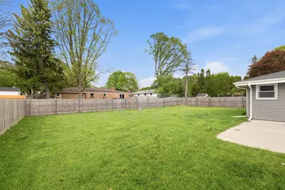 W60N873  Sheboygan Rd, Cedarburg, WI 53012 - Photo 23