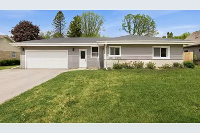 W60N873  Sheboygan Rd, Cedarburg, WI 53012 - Photo 1