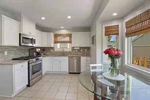 1715 84th Pl, Kenosha, WI 53143 - Photo 7