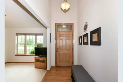 606 E Emily Ave, Elkhorn, WI 53121 - Photo 3