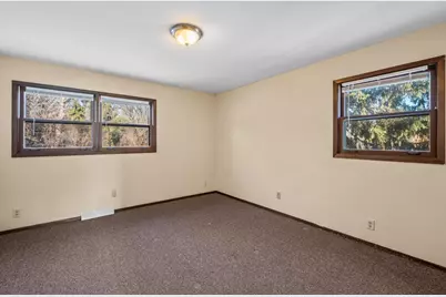 2020 W Good Hope Rd, Glendale, WI 53209 - Photo 7