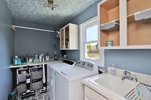 11821 242nd Ave, Salem Lakes, WI 53179 - Photo 9