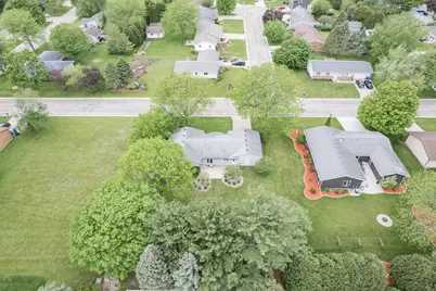611  Maple Crest Ln, Watertown, WI 53094 - Photo 37