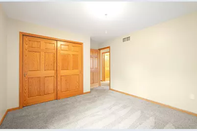 2423  Judith Ln, Waukesha, WI 53188 - Photo 25