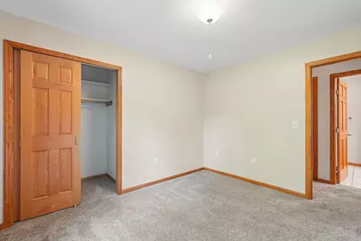 2423  Judith Ln, Waukesha, WI 53188 - Photo 31