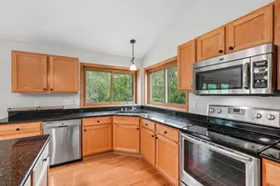 2423 Judith Ln, Waukesha, WI 53188 - Photo 15