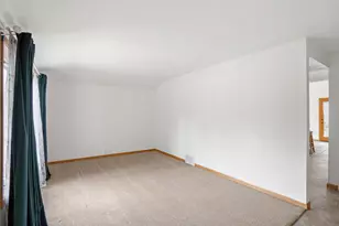 1711 W Mill Rd, Glendale, WI 53209 - Photo 9
