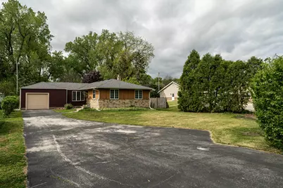 1711 W Mill Rd, Glendale, WI 53209 - Photo 3