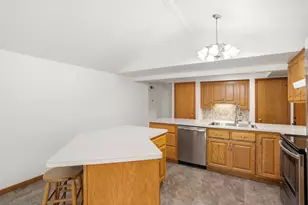 1711 W Mill Rd, Glendale, WI 53209 - Photo 15
