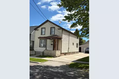 1221 S 12th St, Manitowoc, WI 54220 - Photo 1