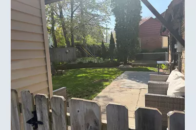 609  Waldo Blvd, Manitowoc, WI 54220 - Photo 5