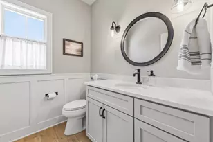 10009 W Farmdale Estates Ct, Mequon, WI 53097 - Photo 27