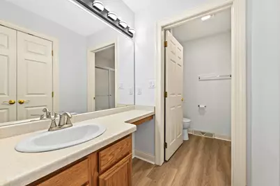 1422  Niagara St #204, Waukesha, WI 53186 - Photo 13